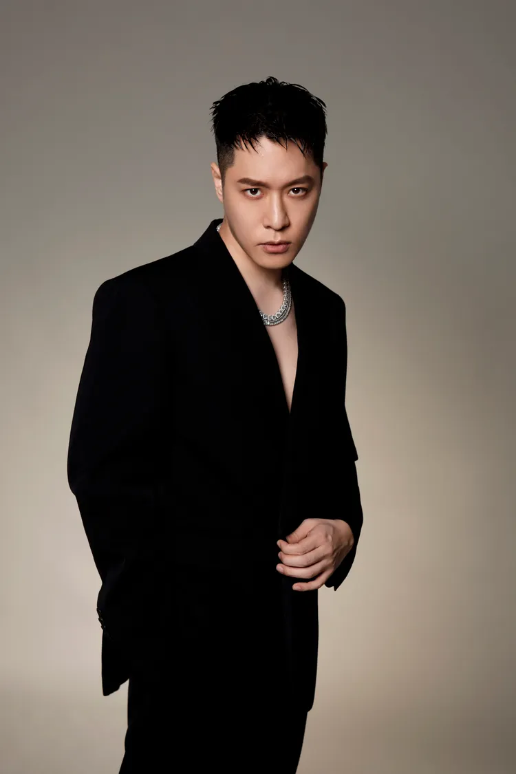 周湯豪今年工作滿檔。