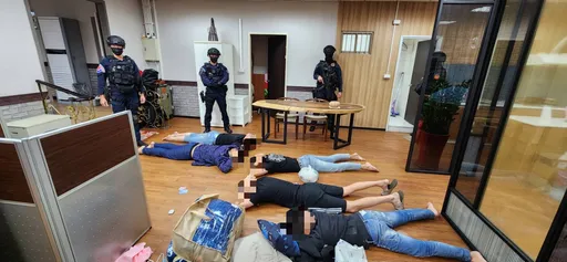 台日混血男加入竹聯幫　娛樂公司當堂口暴力討債！蘆洲警攻堅送辦