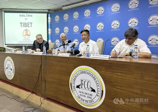 達賴喇嘛「吸舌頭」爭議 藏人領袖:這一方特定勢力操弄!