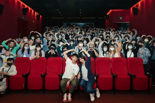 連晨翔吐孤單童年心聲 李心潔驚喜現身愛的抱抱超暖心