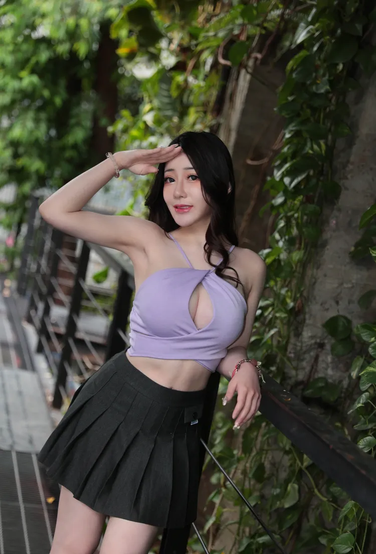 花花（璃奈醬）形容自己是「性感撫媚、淘氣呆萌」。彭欣偉攝