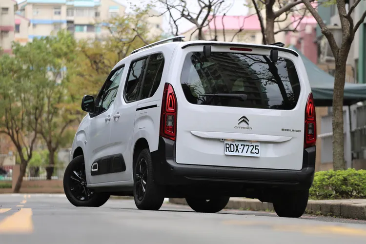 Berlingo短軸版主要是將車長從長軸版的4753mm縮減到4403mm，軸距也從2975mm大幅縮短到2785mm。林浩昇攝