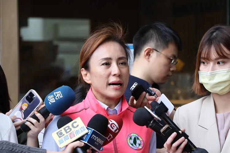 郭貞慧批賴惠員是光電黑手，黨中央應該徹查。鄭孟晃攝