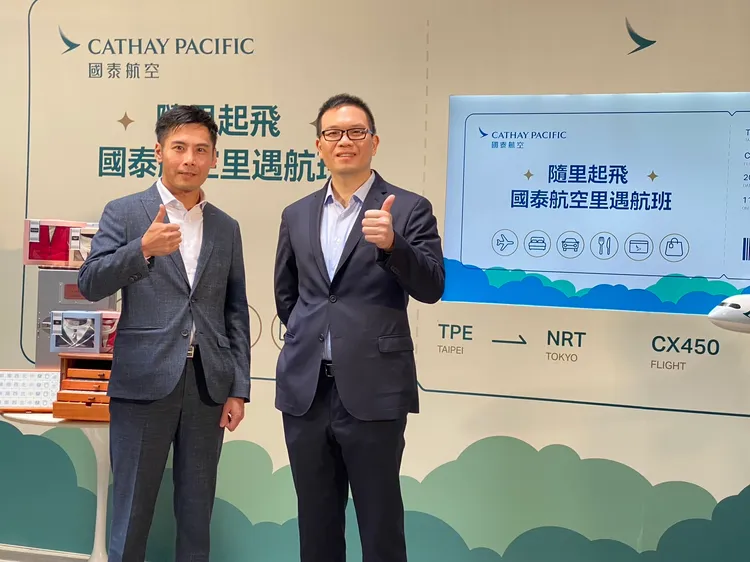 國泰航空東北亞總經理秦再康(左)、台灣區總經理趙文淦(右)。陳怡文攝