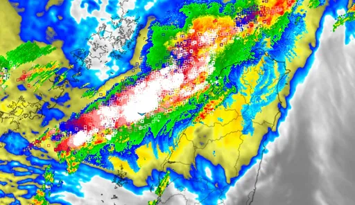 下班注意！雙北等9縣市發大雨特報　「今年最強雨帶」殺到門口了