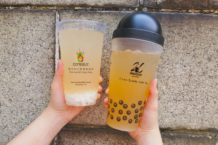 COMEBUY熱銷16年經典荔枝風味飲品，是盛夏水果系香甜首選。業者提供