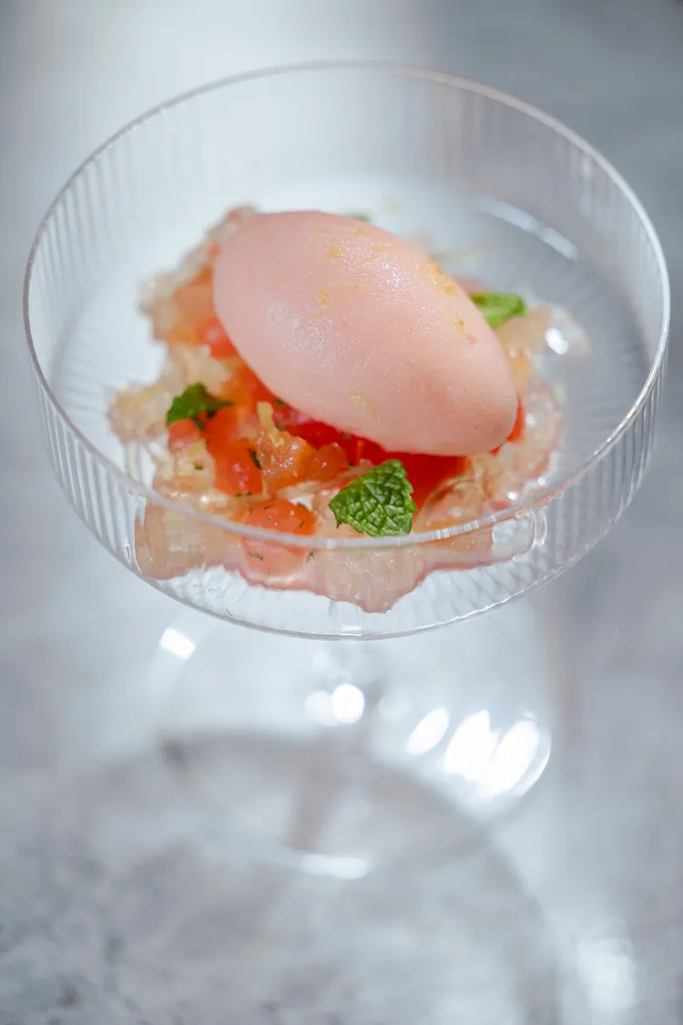 方蒔the FRONT HOUSE前甜點-田野沁涼-西瓜、薄荷、冰梅。業者提供