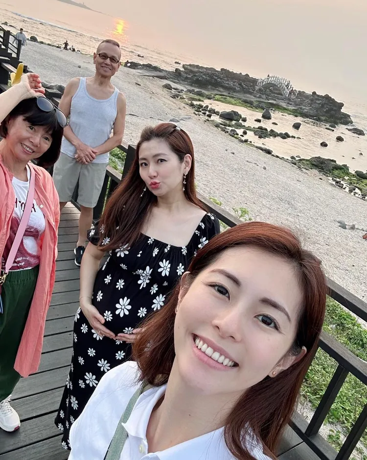 任家人開心出遊。翻攝Selina IG