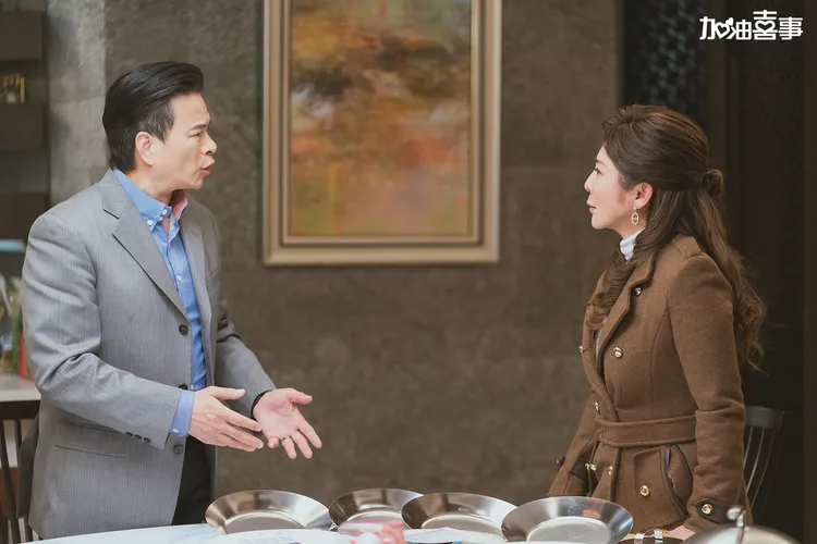 李興文（左）不滿王彩樺的不信任，勃然大怒。TVBS提供