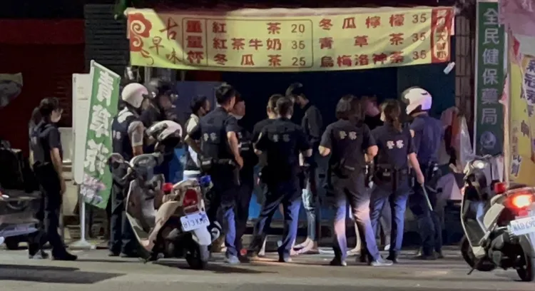 警方接獲謝男報案，派員到現場了解。讀者提供