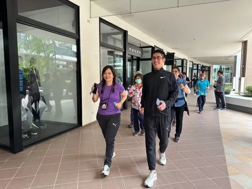 「新北MALL WALKING」鼓励长者健康大步走 逛百货公司还能抽奖