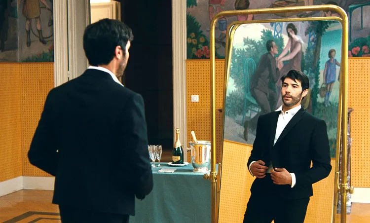 連遭女人拒愛6次《唐璜羅曼死》影帝好無辜被誇像「法國麵包」。海鵬影業