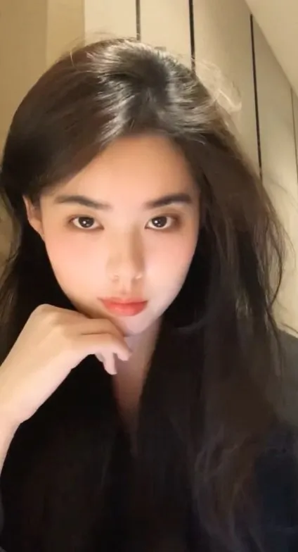 女子是抖音直播主「媛仔」。翻攝自抖音