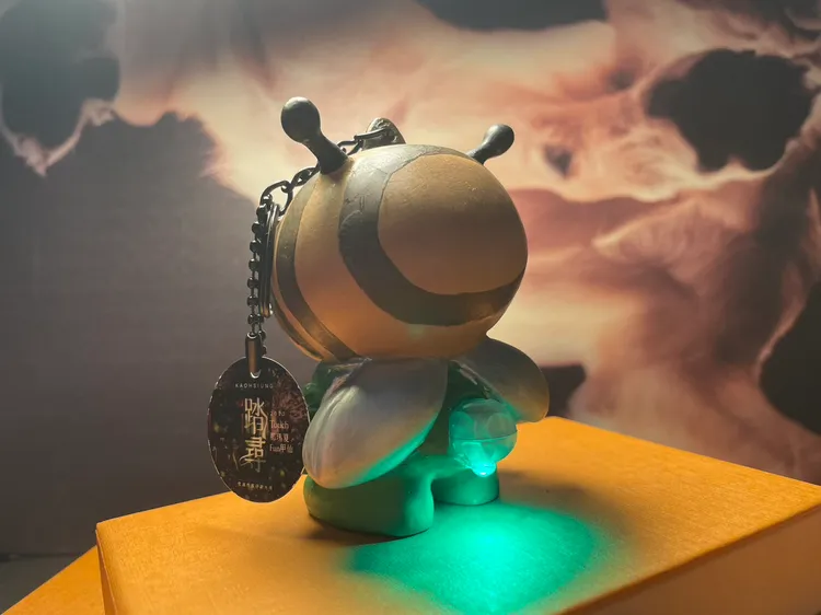 Q版螢火蟲「DaMaNan-達瑪南」公仔。讀者提供