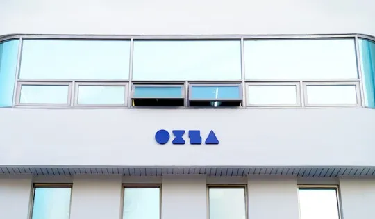 UZUROCKS娛樂傳出經營不善，積欠員工薪水。翻攝官網