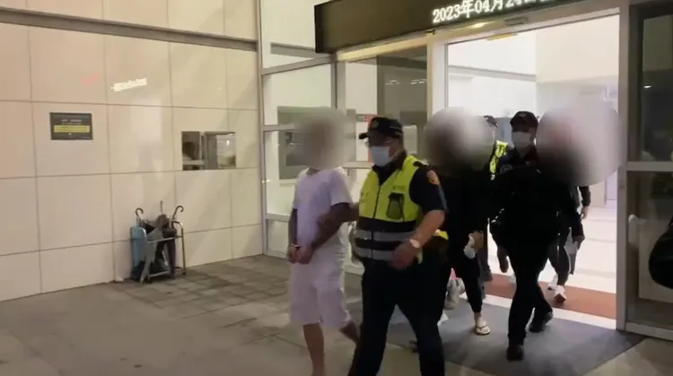 警方移送鄭男等7人。翻攝畫面