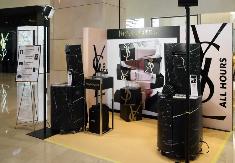 YSL在母親節檔期推出的高級訂製底妝活動。品牌提供