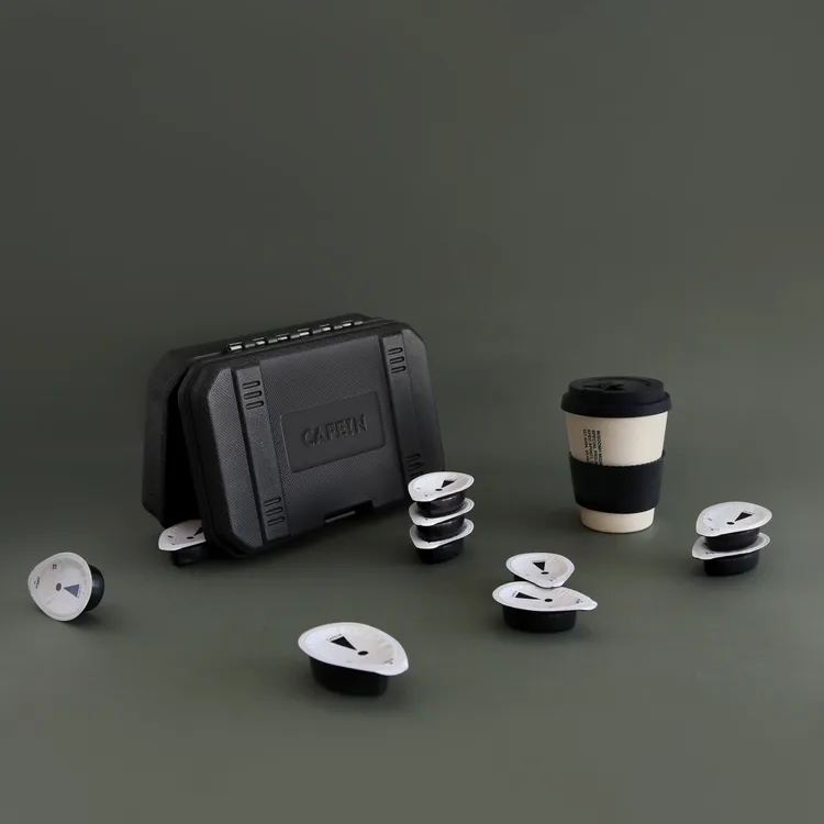 於指定通路購買飛利浦Sonicare多效小亮刷，即可獲得CAFE!N濃萃咖啡球戶外版。業者提供