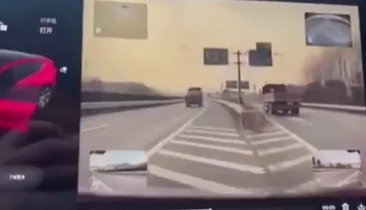 他讓特斯拉Autopilot變自動撞車　交警：年輕人你的手在幹什麼