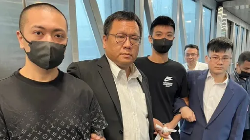 雙北67槍主謀「鯨魚」逃馬國　適逢齋戒月餓壞了！押返台見飛機餐吃光光