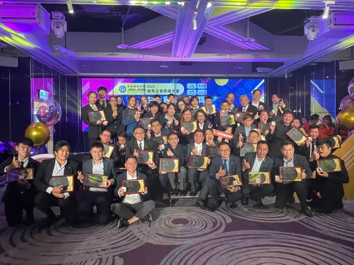 築間餐飲搶人才拚了!基層員工一年調薪四次 主管每半年分潤