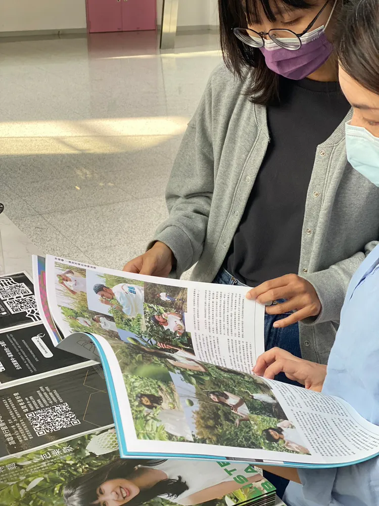 高流《海報》已於高雄捷運25個車站、高流場館限量上架，也將寄送至高雄及外縣市。高流提供