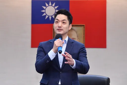 郭台銘喊話全民調徵召！挺郭或挺侯　蔣萬安微笑這樣回應