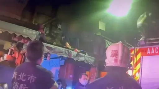 逃逸移工躲警盤查!攀爬公寓想落跑5樓直墜 2樓遮雨棚救他一命