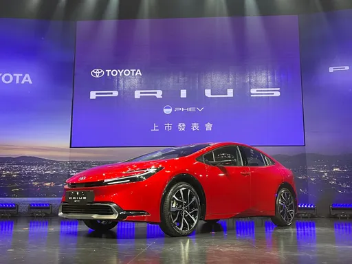 全新Toyota Prius PHEV堪稱史上最有樂趣 零百加速6.7秒售129.5萬元起
