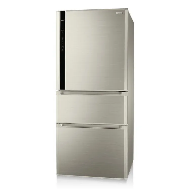 奇美一級能效變頻三門節能電冰箱。業者提供