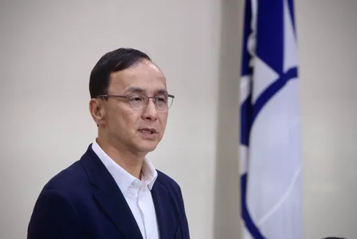 朱立倫為這事氣炸！　三嗆賴清德：拿國民黨的香拜民進黨神主牌？