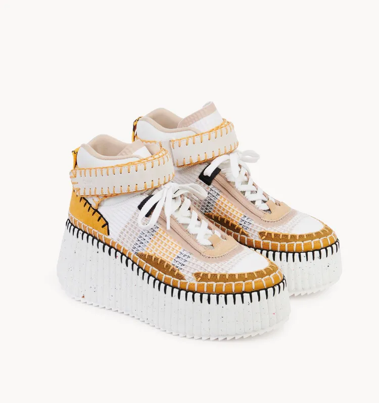 春夏新款Nama淺褐色中筒休閒運動鞋，2萬8300元。品牌提供