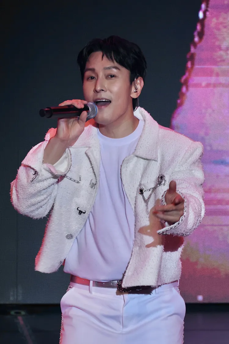 金烔完整晚不停聊臭豆腐話題。林林攝