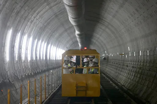 捷運萬大線工安意外釀1死　捷運局：遭潛遁機盾殼擊中！工程已喊停