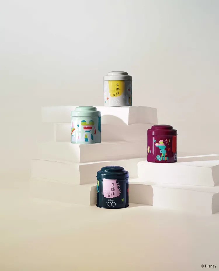 百年茶莊王德傳，首度攜手迪士尼推出「米奇探索系列茶品」，以探索旅行的概念，精選台灣4大茶產區出品的代表性茶品。業者提供