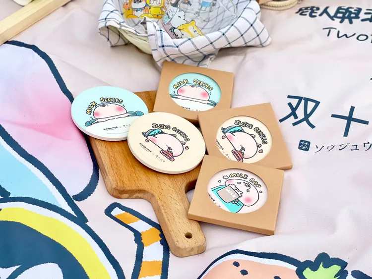 双十八木X鹿人聯名款野餐周邊商品。業者提供