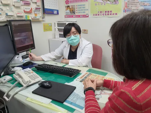 6旬婦腹部下垂感「有東西凸出來」 竟是子宮脫垂到陰道口