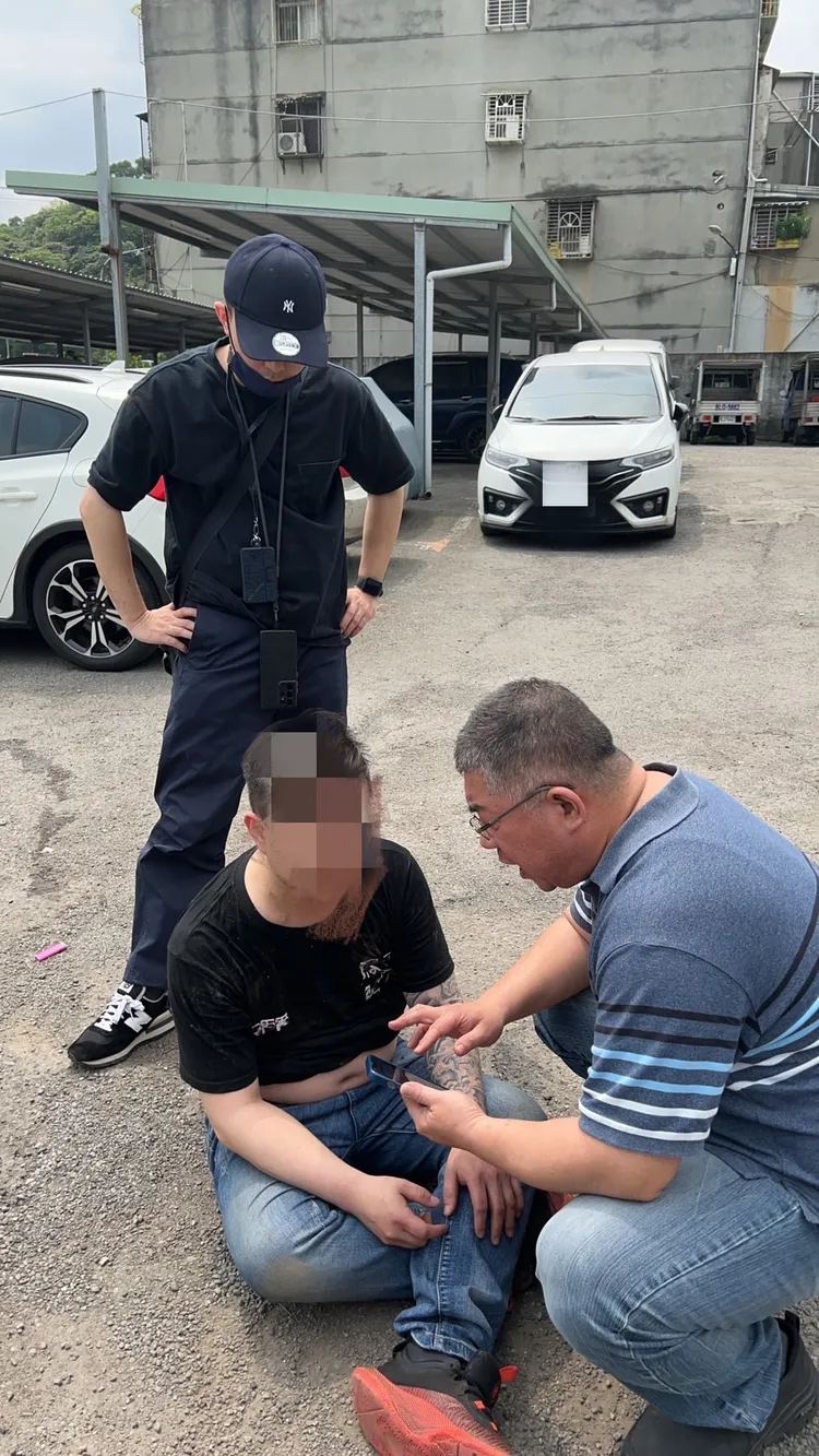 黃姓槍手今天下午於樹林區落網。警方提供