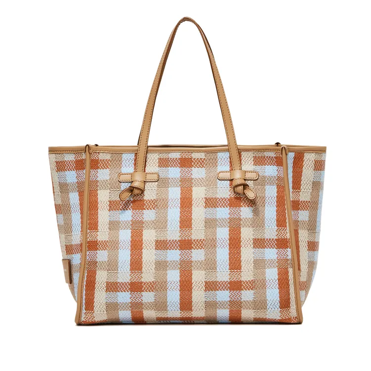 Marcella格紋托特包，1萬1900元。品牌提供