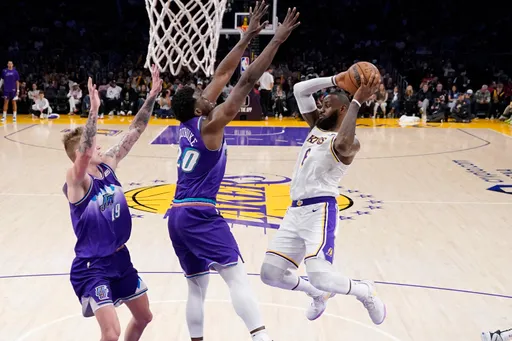 生涯第20年平均得分還接近30大關！詹姆士超越Kobe寫NBA神紀錄 