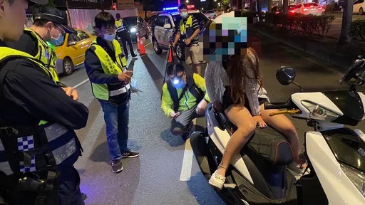 遏止改裝車噪音擾民　警聯合閉鎖式路檢一夜舉發26輛