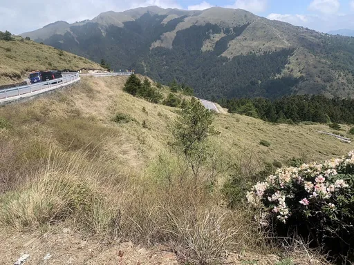 台中婦遊合歡山「高山症」呼吸困難 幸遇2警救了她