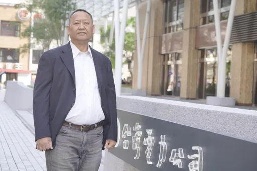 從知名炭商到跌落谷底，陳建飛的傳奇人生