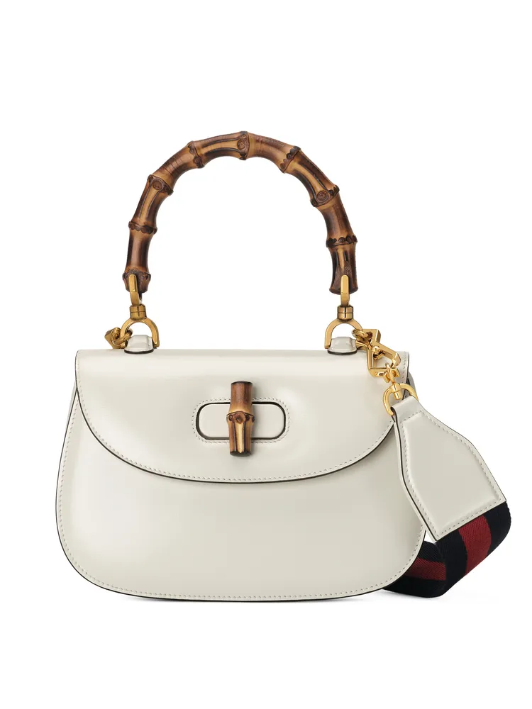 GUCCI Bamboo 1947系列白色小型手提肩背包，15萬2100元。品牌提供