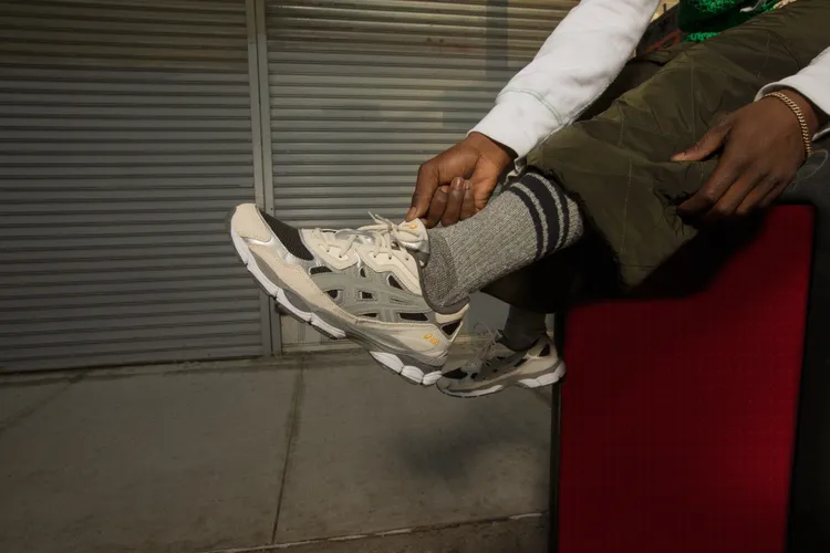 ASICS GEL-NYC鞋款，4280元。品牌提供