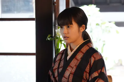 今田美櫻在片場被男星當空氣 爹不疼媽不愛慘到最高點
