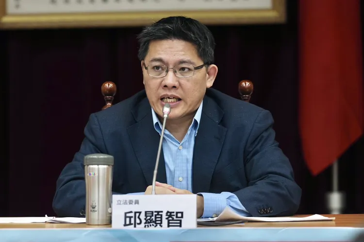 邱顯智說，優秀的青年運動員是國家重要資產，因此從選手的安全保障到賽事場地及內容都需全面檢討。林林攝