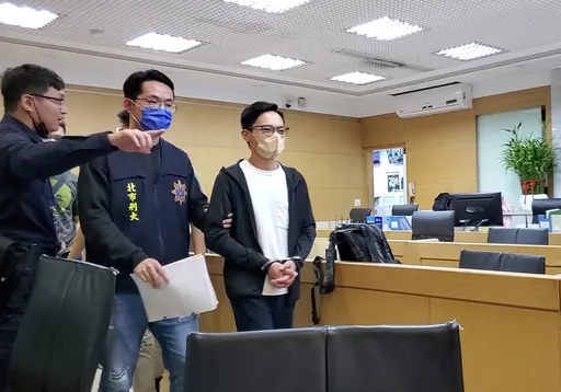 惡警2度販毒判刑15年落跑　竟還「養小弟」跑腿繼續賣！這下落網了