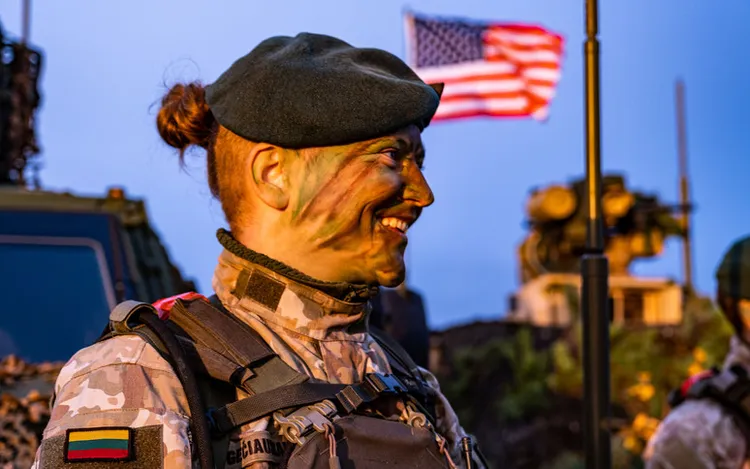 美國為烏克蘭新的一年戰事送上軍備補給。NATO