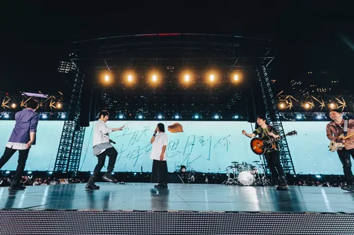 五月天香港嗨翻10.8萬人　不敢相信釣出成龍張學友劉德華現蹤